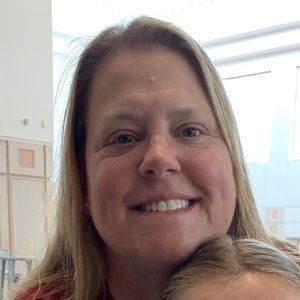 Meet your Posher, Lauri